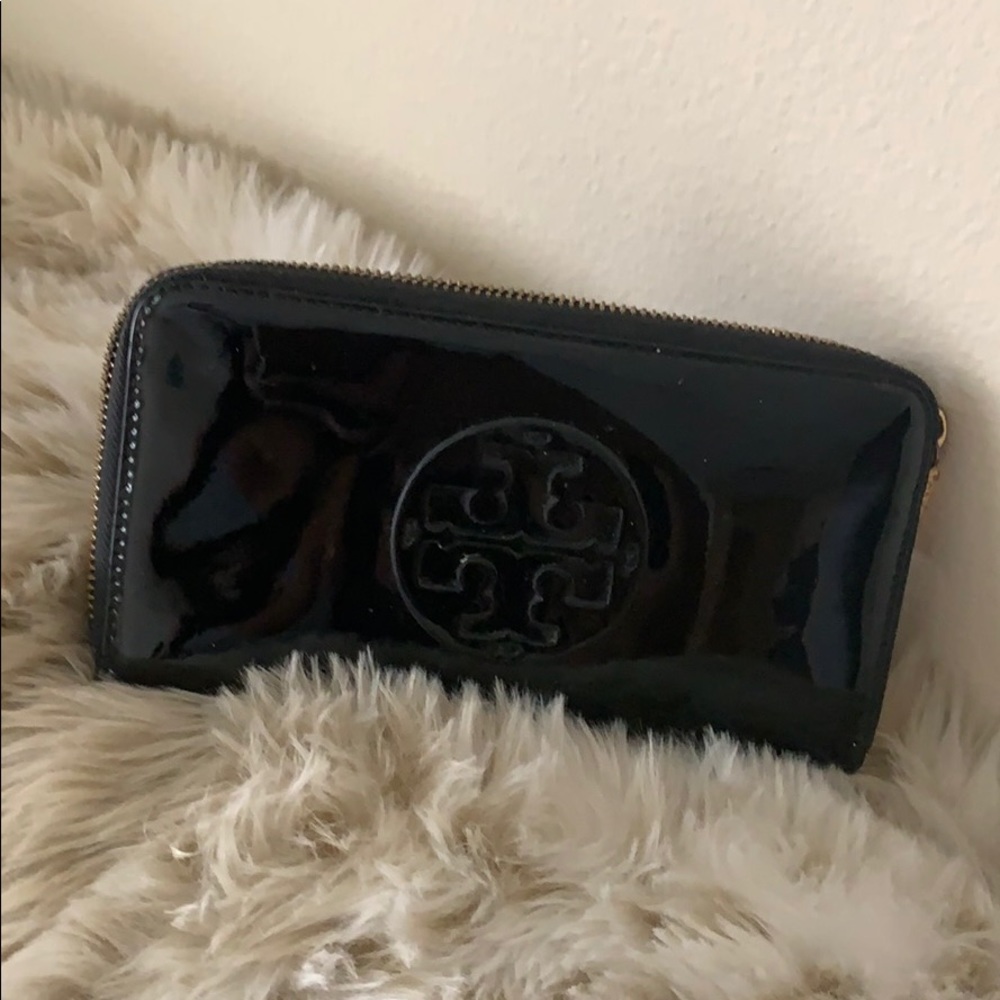 Tory Burch Continental Wallet